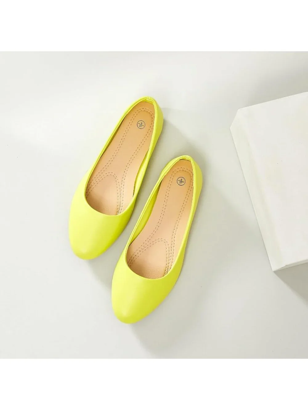 N/A comfortable flats